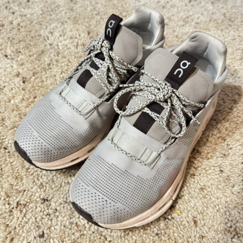 On Cloud Cloudnova Running Shoes